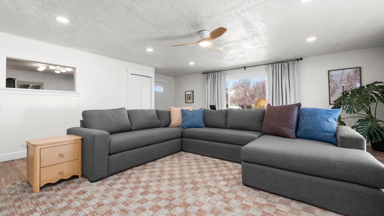 Photo of Livingroom in Orem
