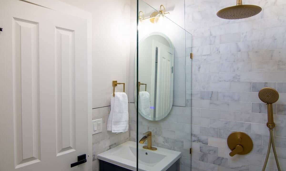 Photo of Bathroom in Hale