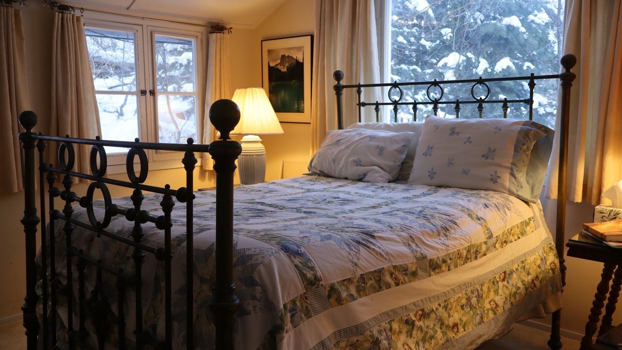 Photo of Bedroom in Sandy