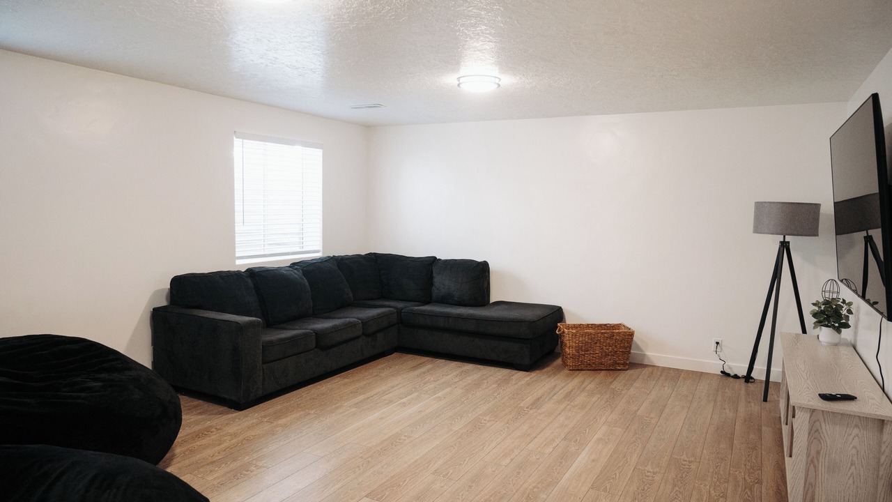 Photo of Livingroom in West Jordan