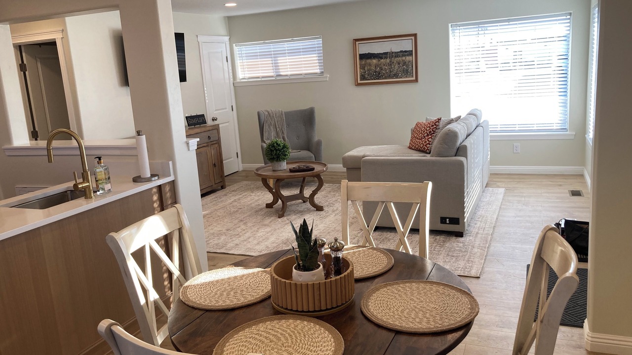 Photo of Livingroom in Vernal