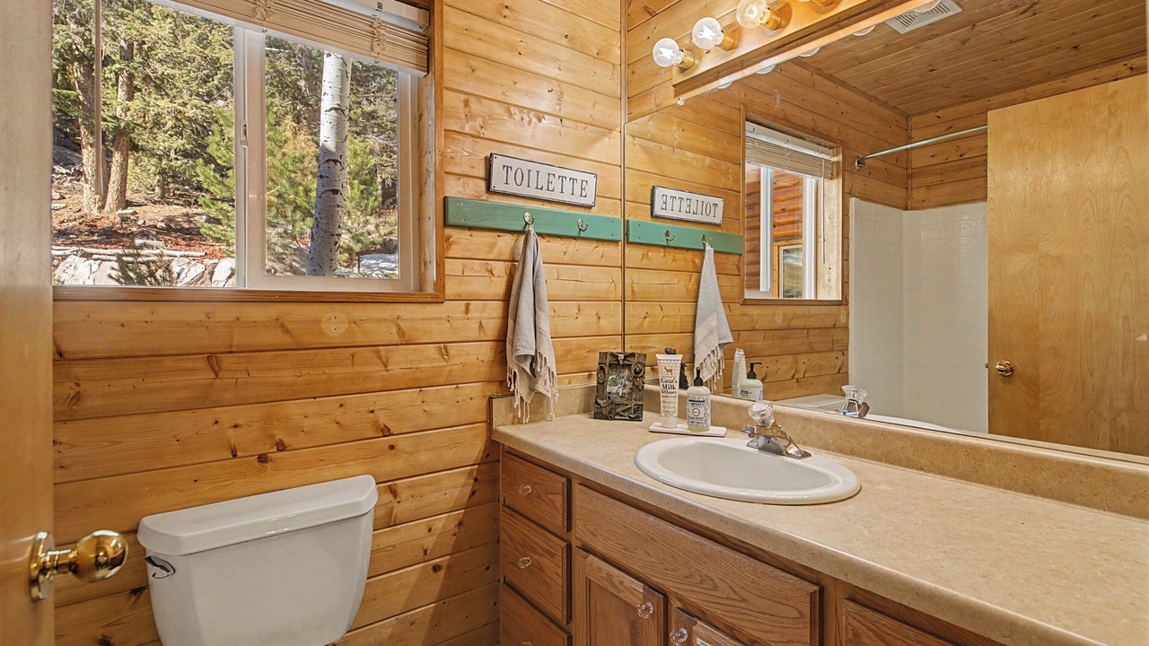 Photo of Bathroom in Mammoth Creek