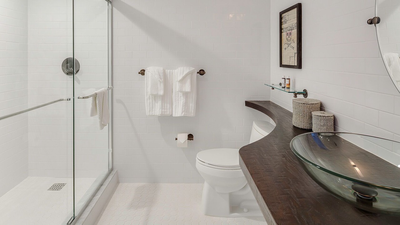 Photo of Bathroom in Lauderdale-by-the-Sea