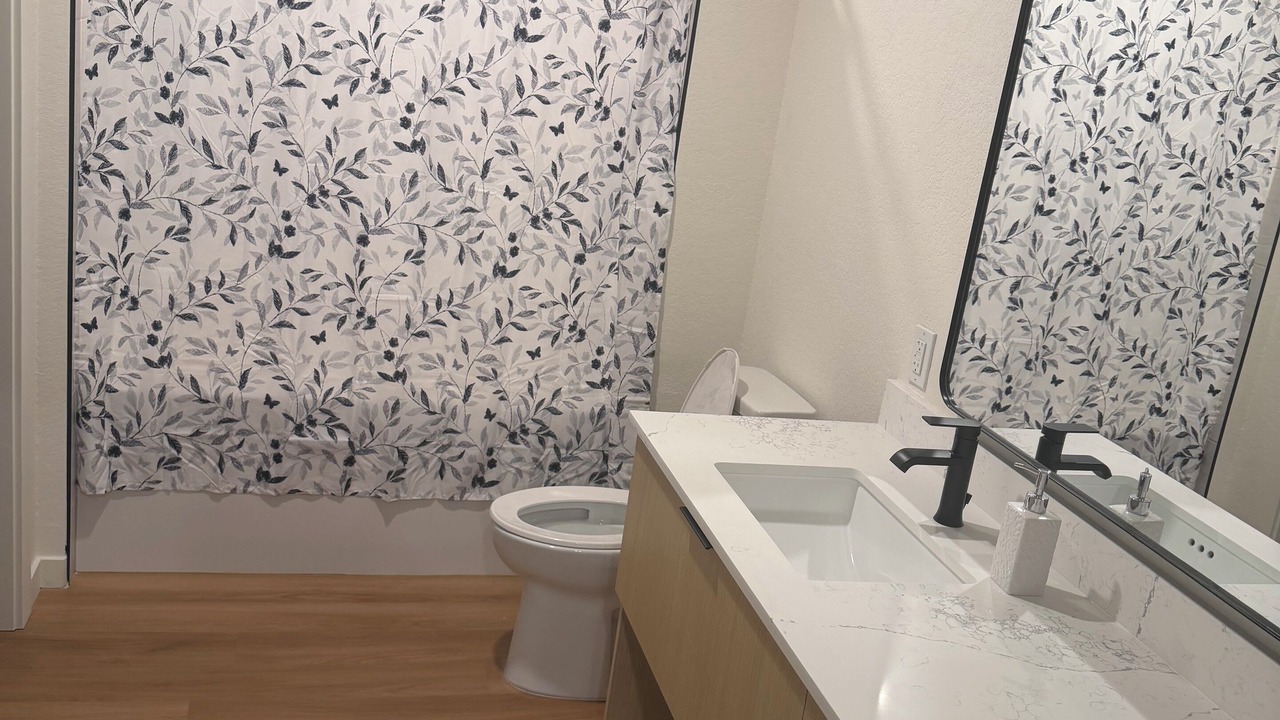 Photo of Bathroom in Jewell Heights - Hoffman Heights