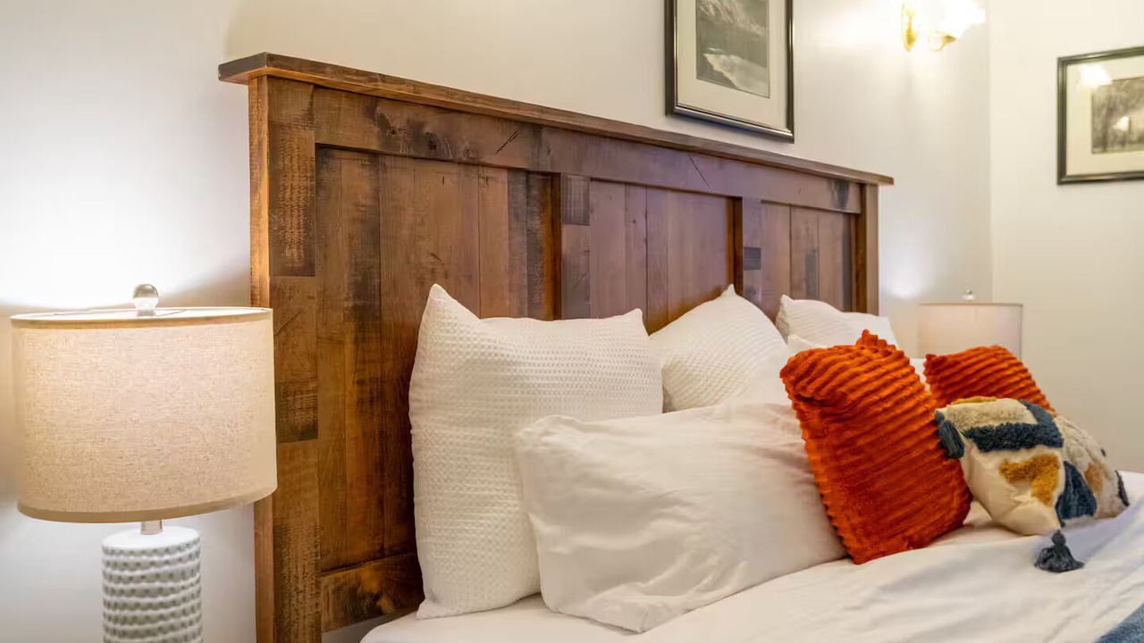 Photo of Bedroom in Cottonwood Heights