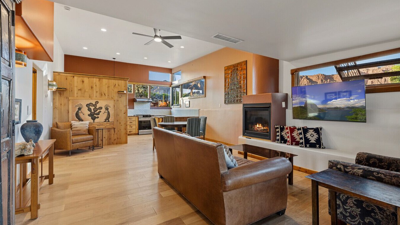 Photo of Livingroom in Kayenta
