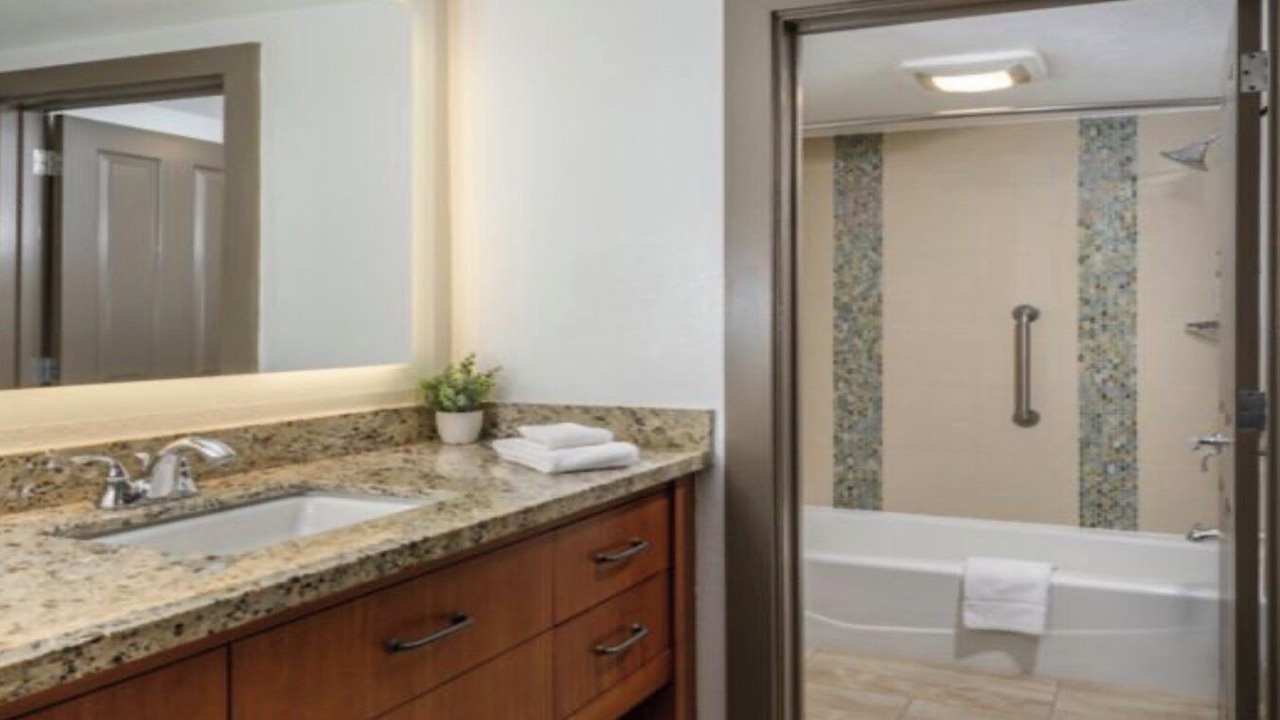 Photo of Bathroom in Peak 9