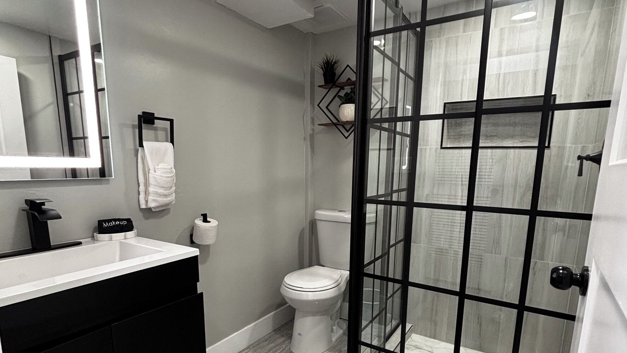 Photo of Bathroom in Murray