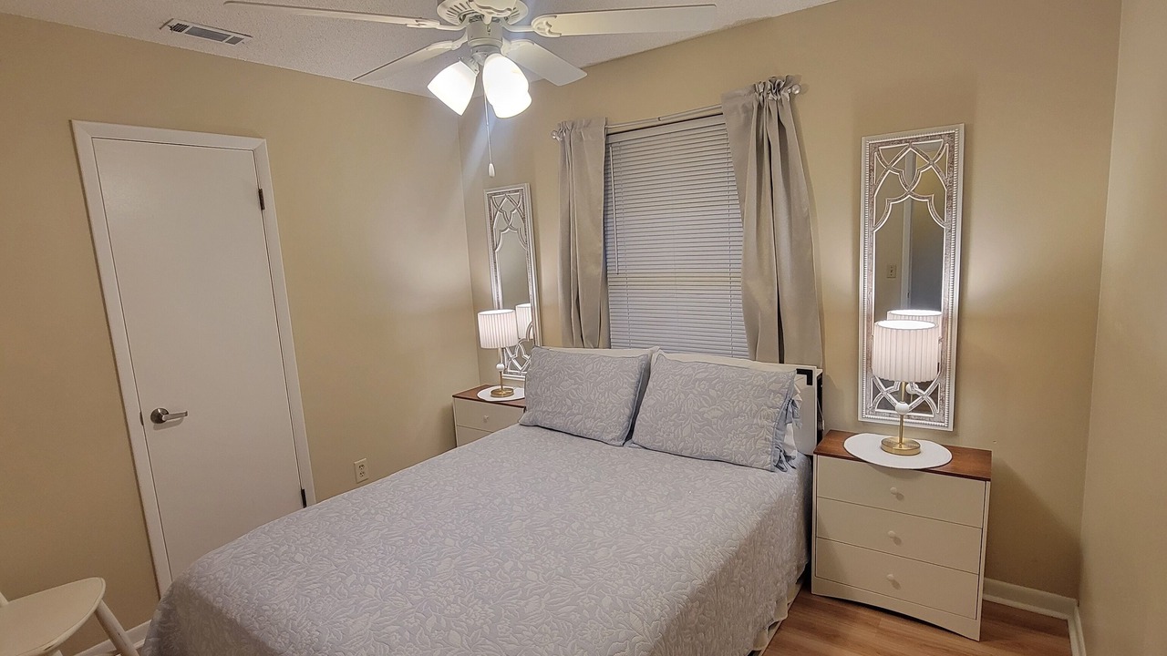 Photo of Bedroom in Ozark