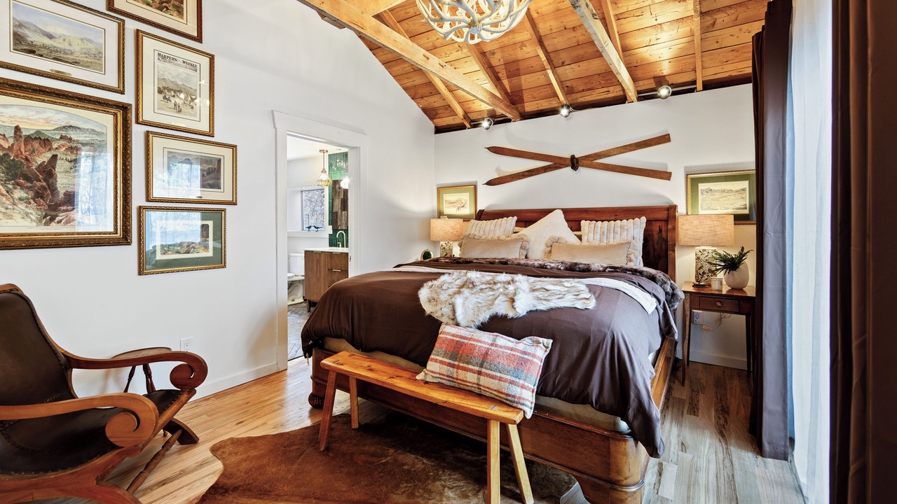 Photo of Bedroom in Skyway