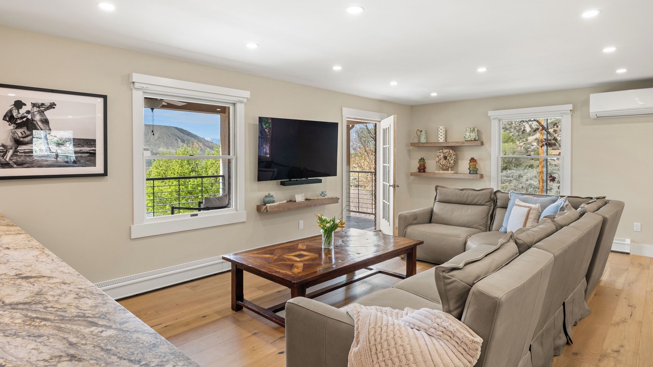 Photo of Livingroom in New Castle