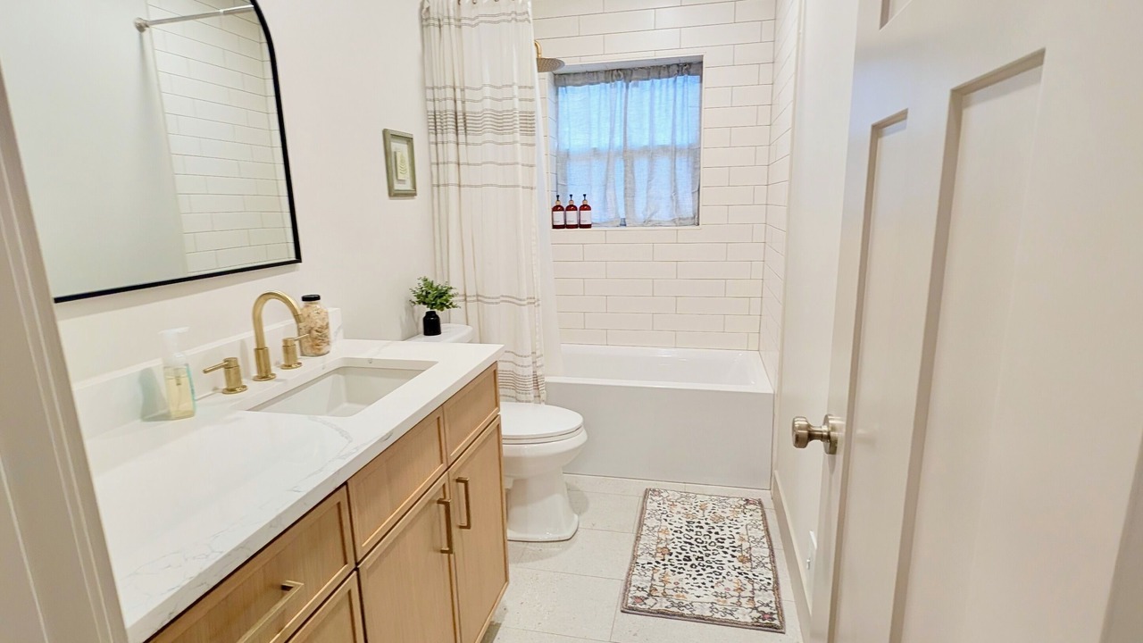 Photo of Bathroom in Canyon Rim