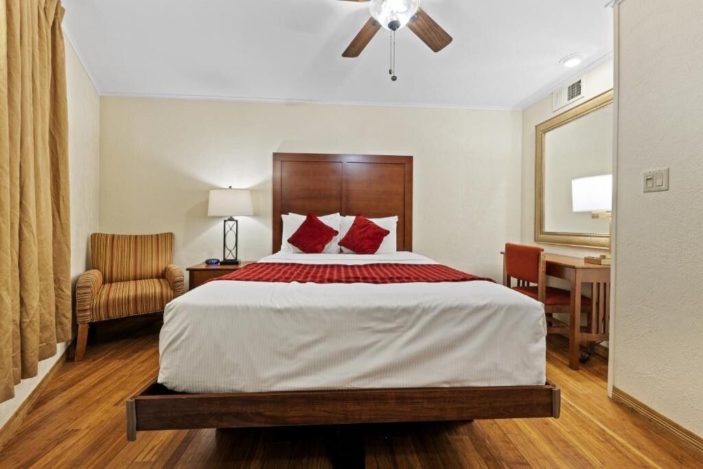 Photo of Bedroom in Avon