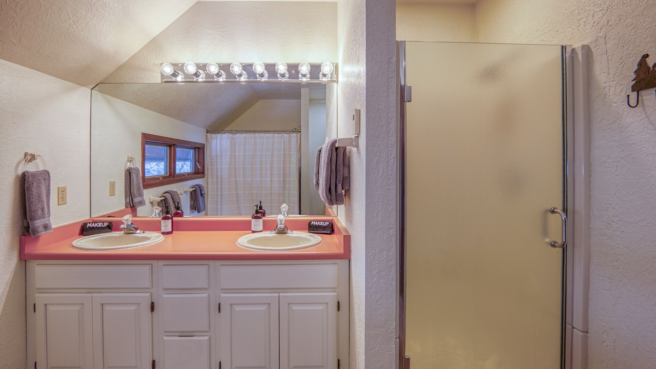 Photo of Bathroom in San Juan River Village