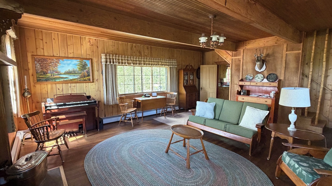 Photo of Bedroom in Grand Lake