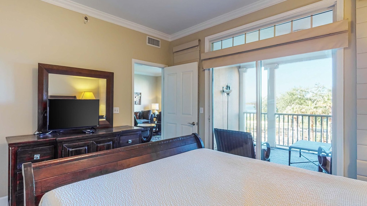 Photo of Bedroom in Upper Grand Lagoon