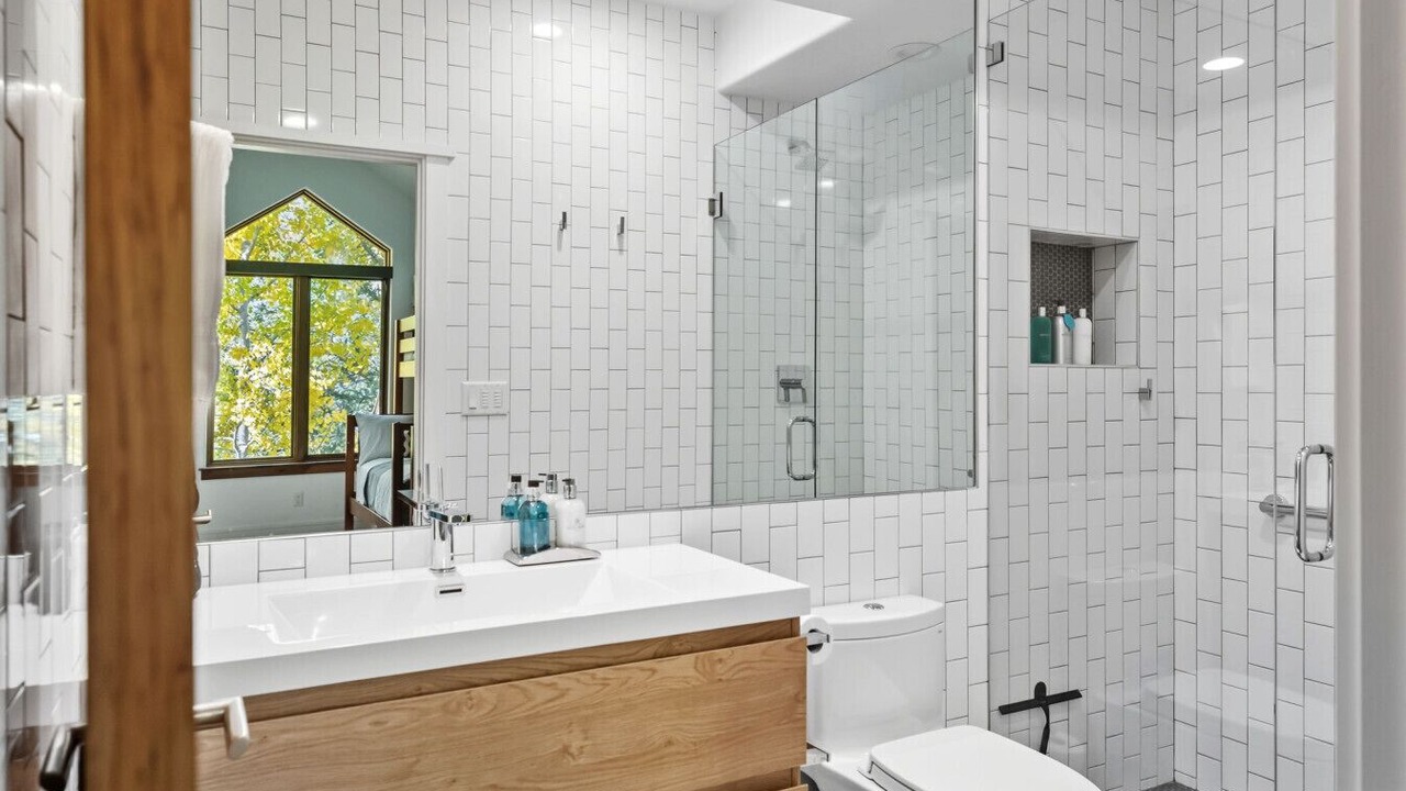 Photo of Bedroom in Edwards