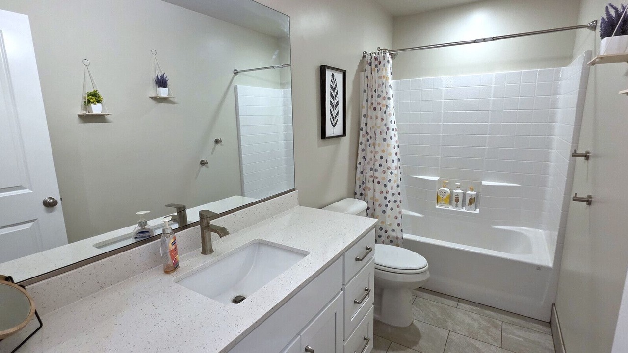 Photo of Bathroom in Page