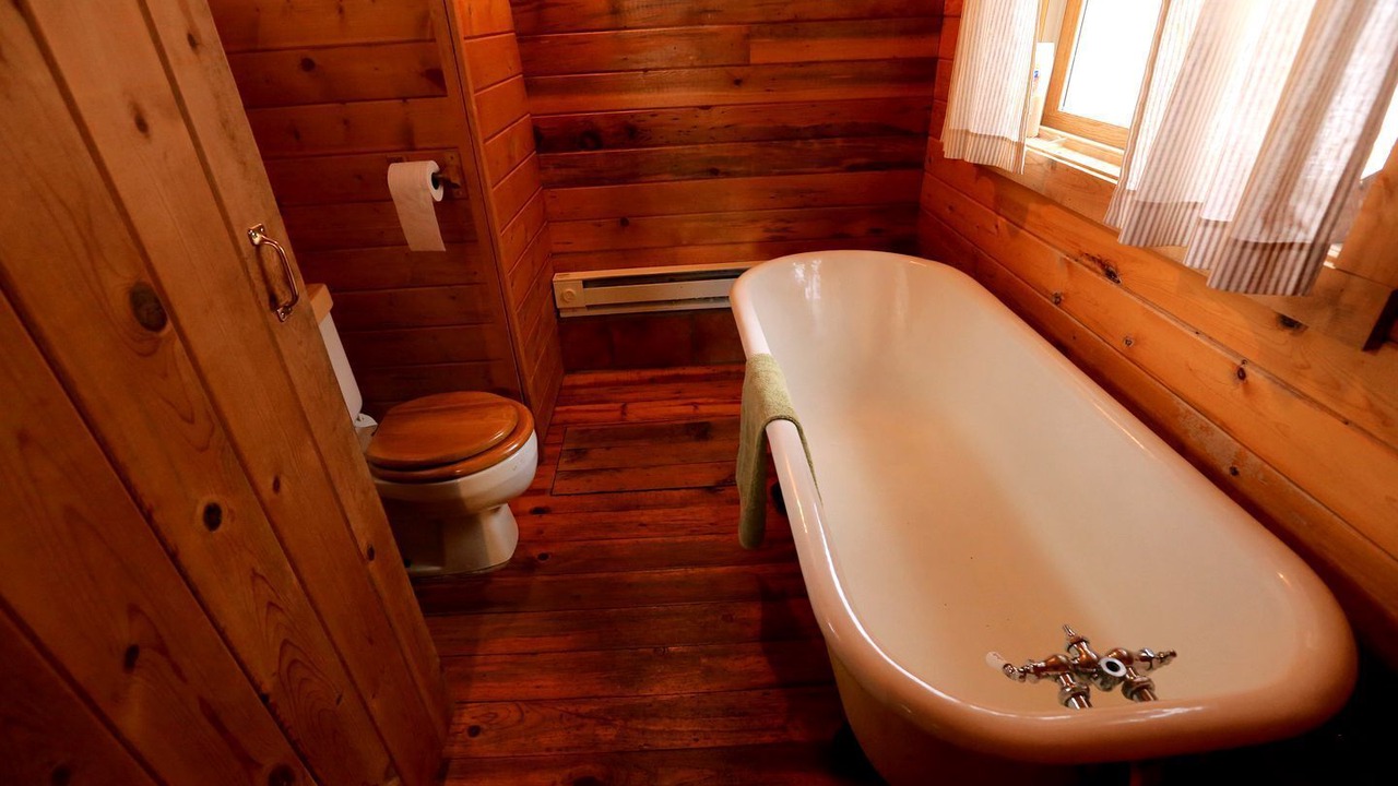 Photo of Bathroom in Clark