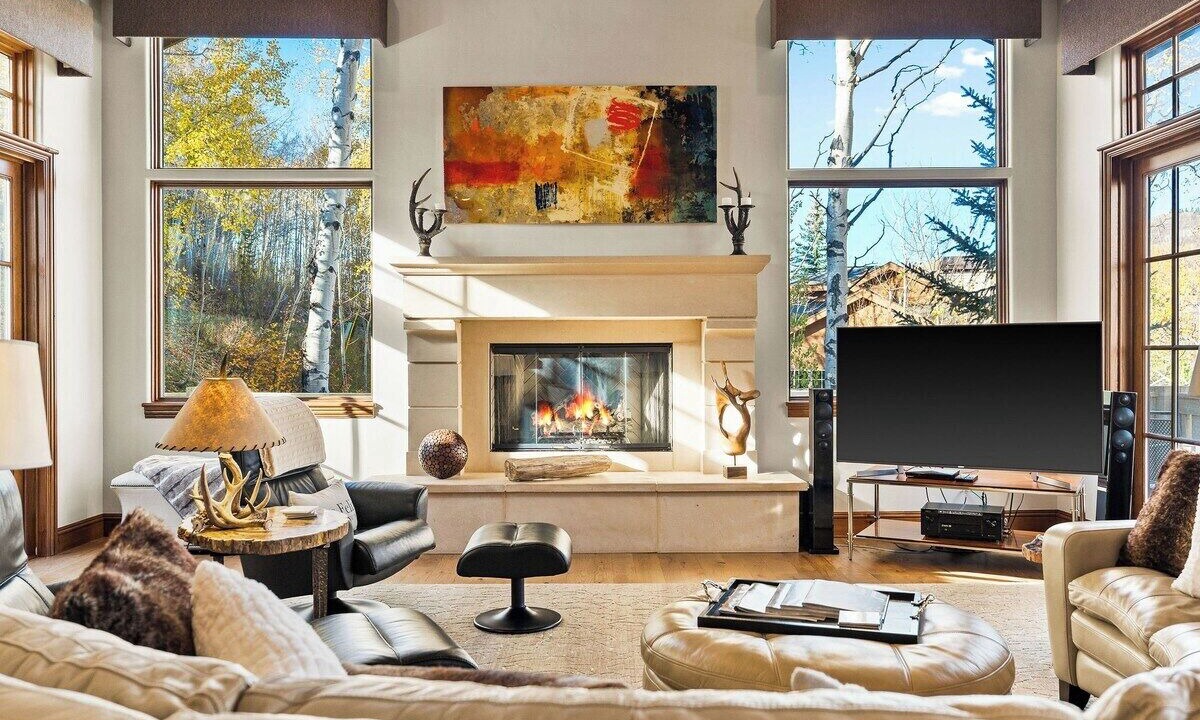 Photo of Livingroom in Highland Meadows