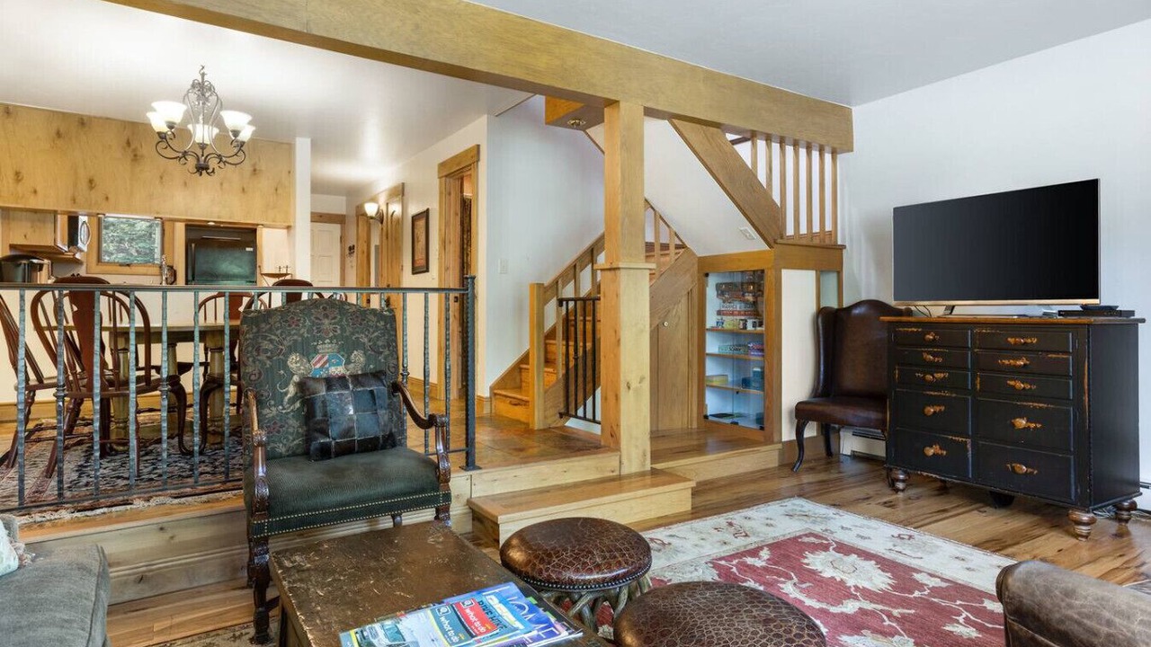 Photo of Livingroom in Vail