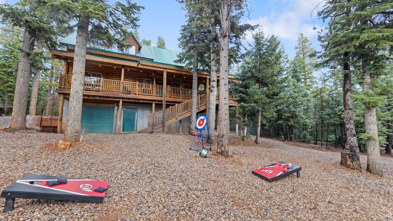 Photo of Outdoor in Meadow View Heights