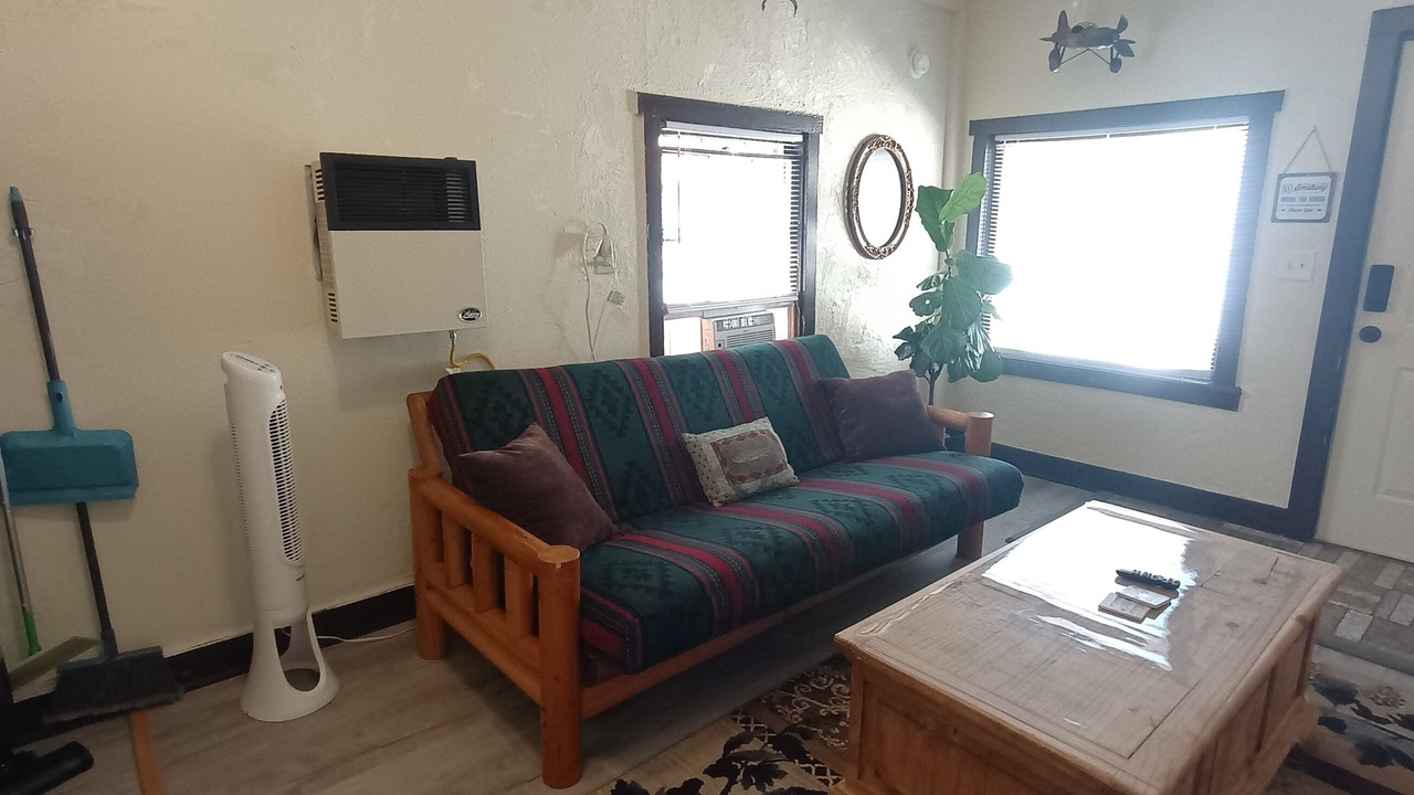 Photo of Livingroom in Collbran