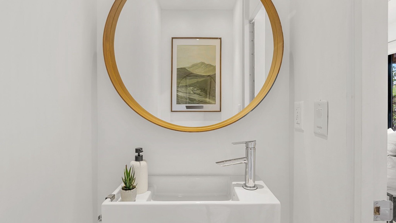 Photo of Bathroom in Curtis Park