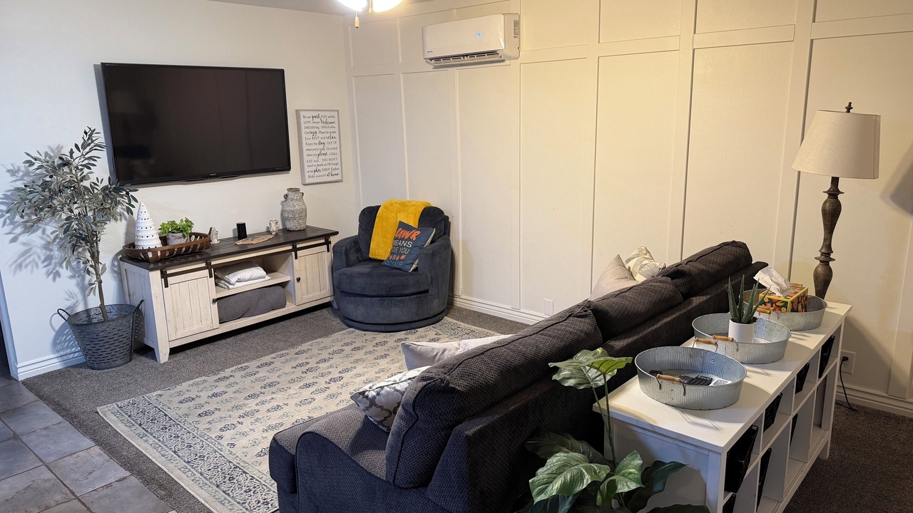 Photo of Livingroom in Vernal