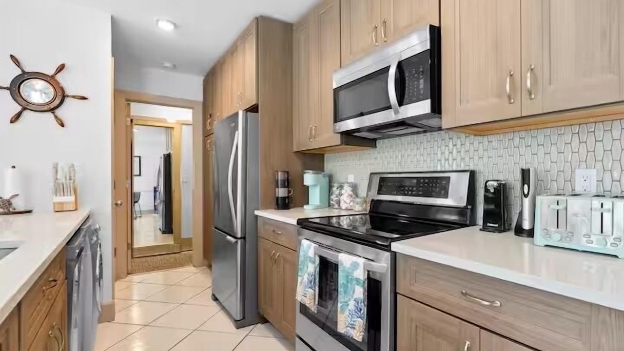 Photo of Kitchen in Lauderdale-by-the-Sea