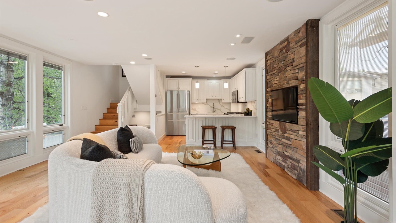 Photo of Livingroom in West End