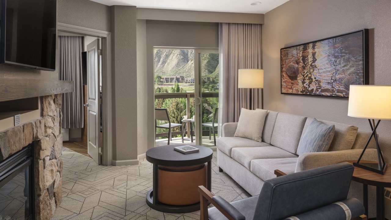 Photo of Livingroom in Avon