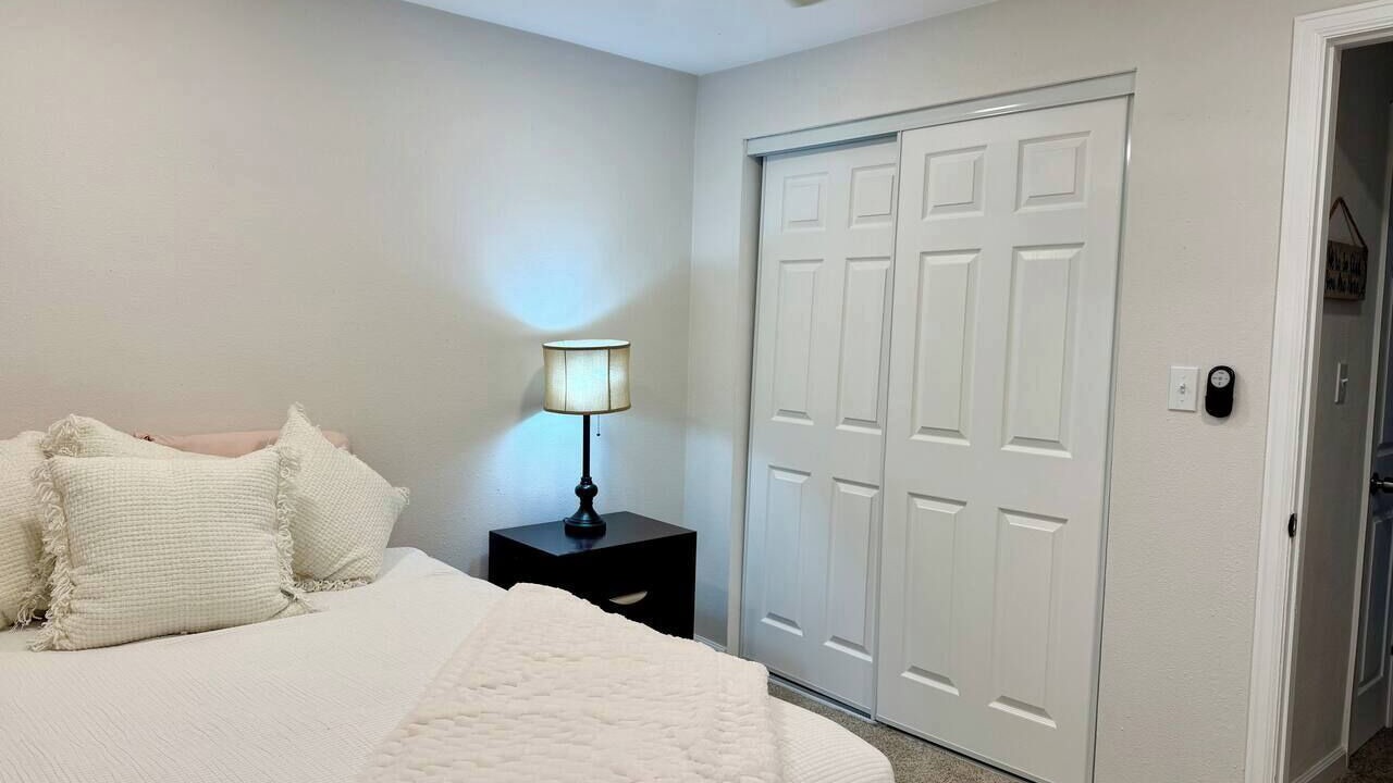 Photo of Bedroom in Dam East - West