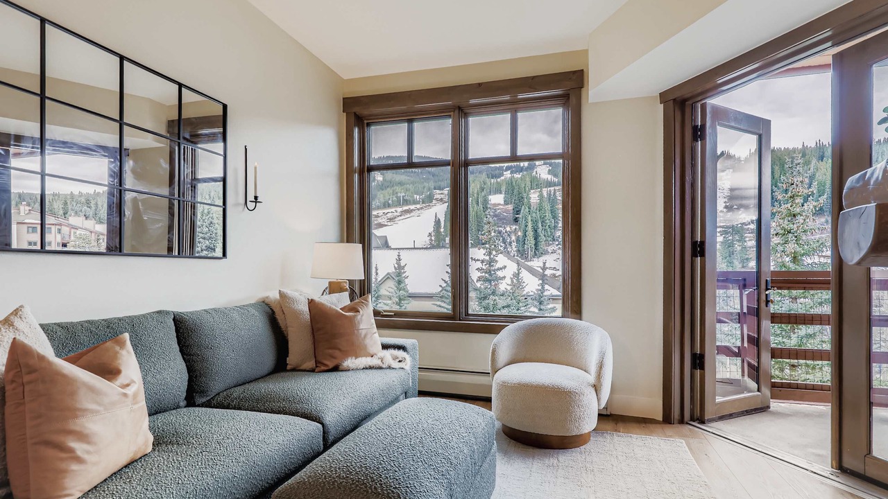 Photo of Livingroom in Copper Mountain Village
