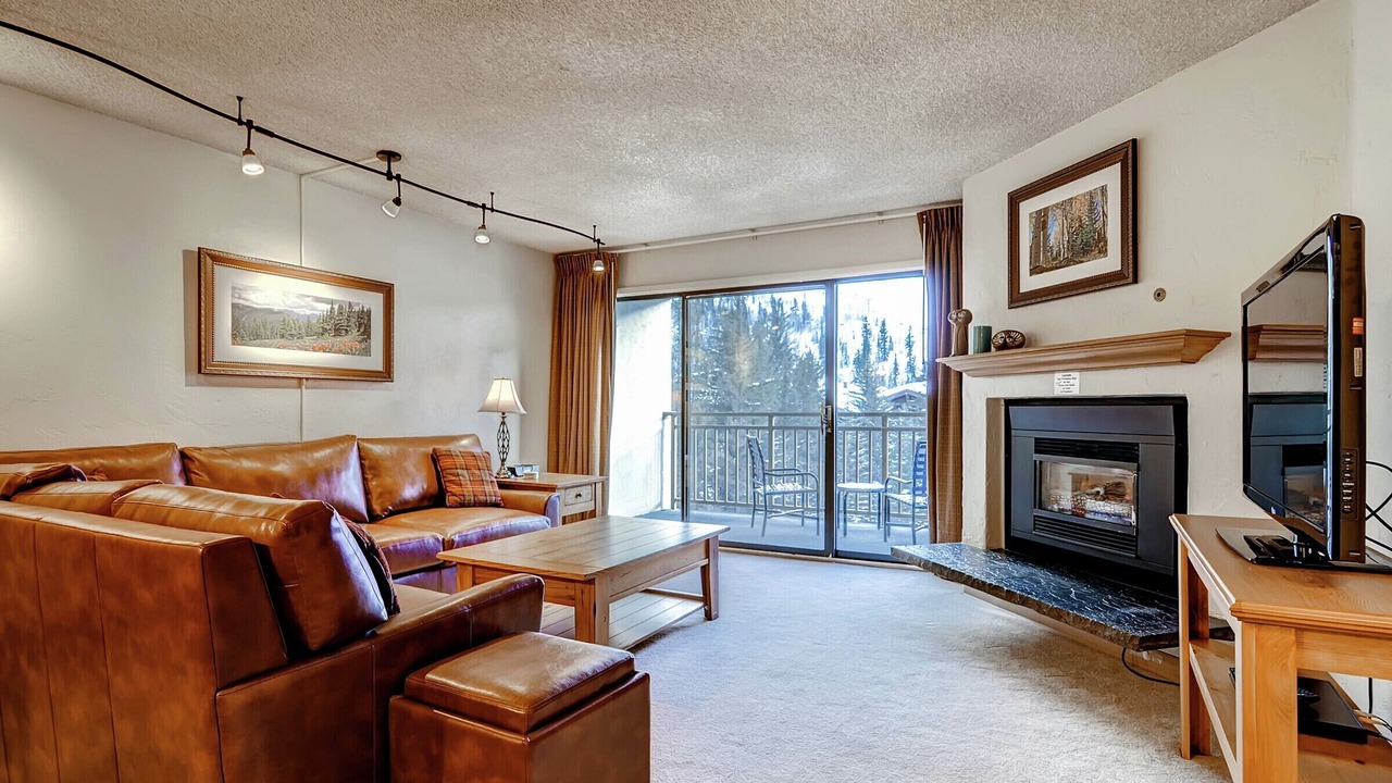 Photo of Livingroom in Vail
