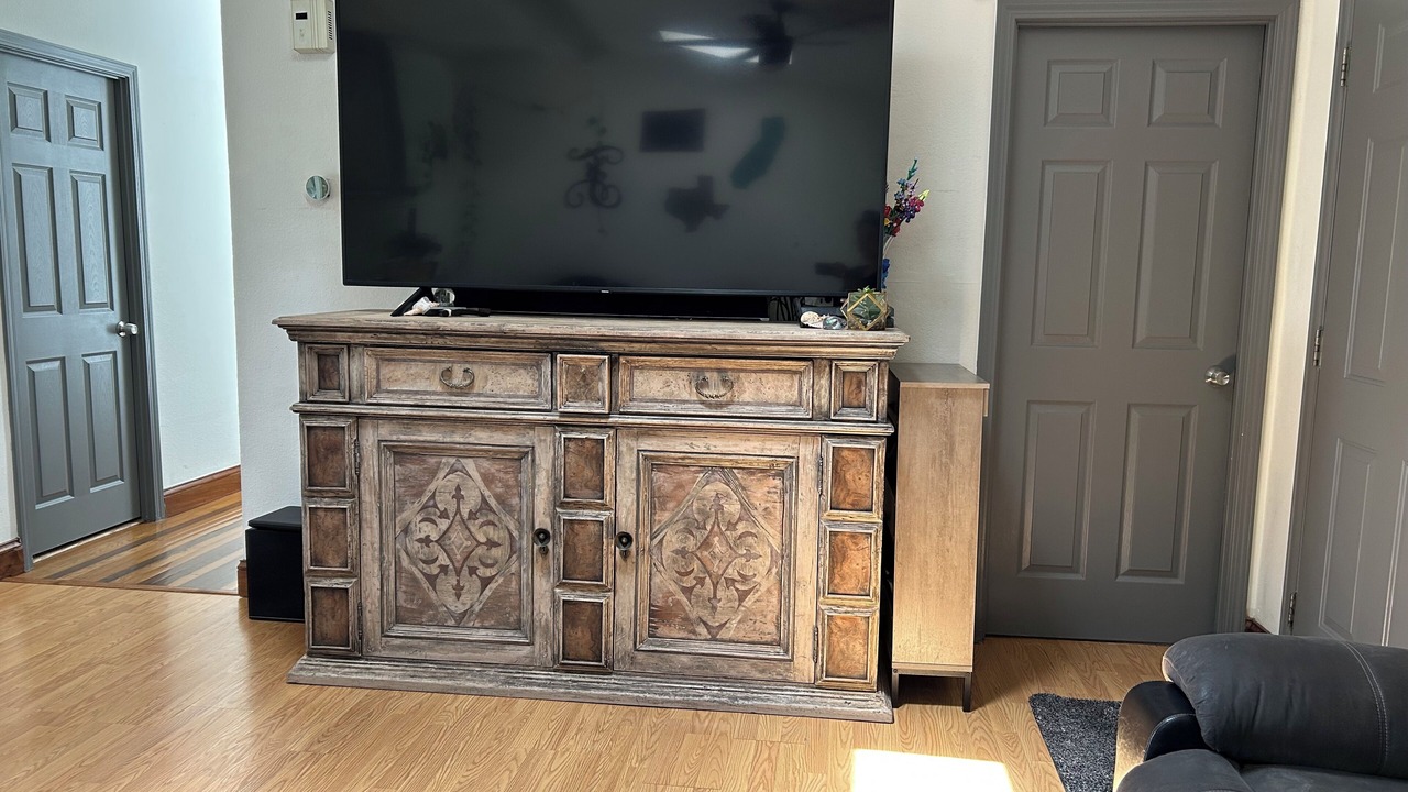 Photo of Livingroom in Eagle