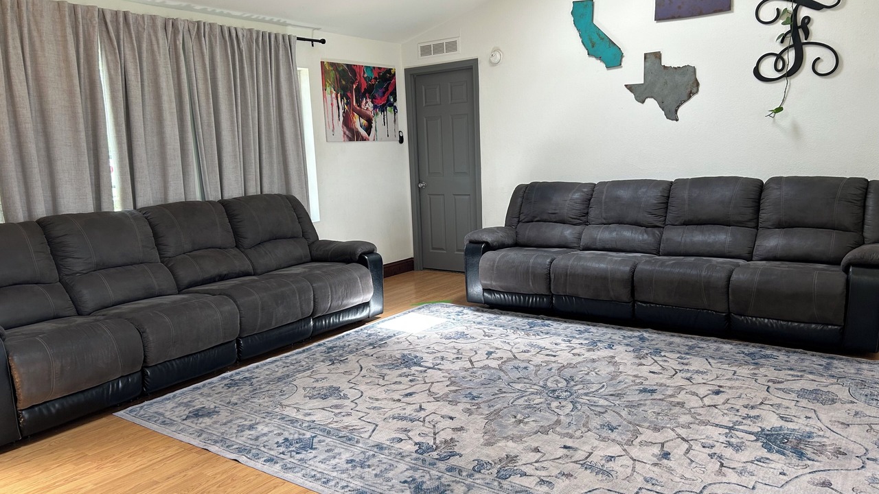 Photo of Livingroom in Eagle