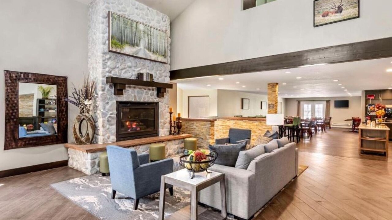 Photo of Livingroom in Eagle