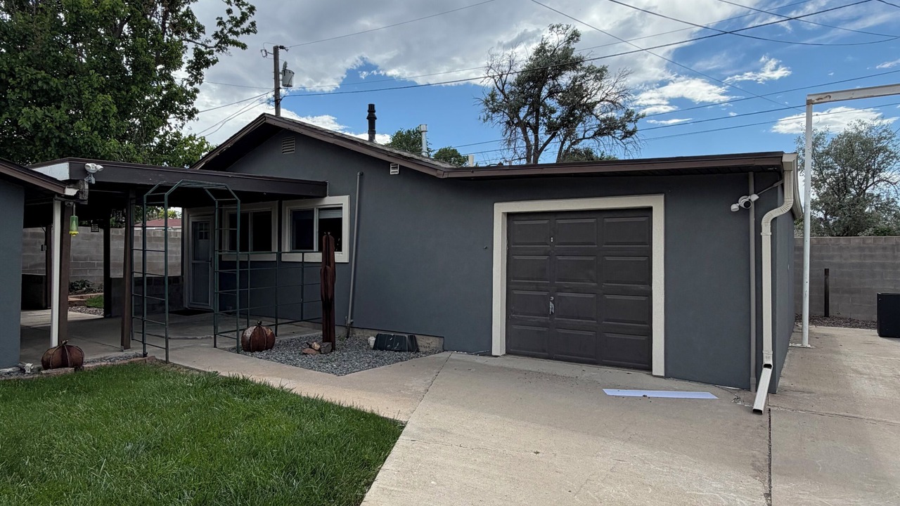 Photo of Outdoor in Sunnyheights