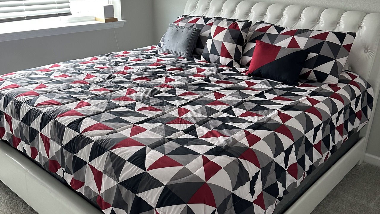 Photo of Bedroom in Milliken