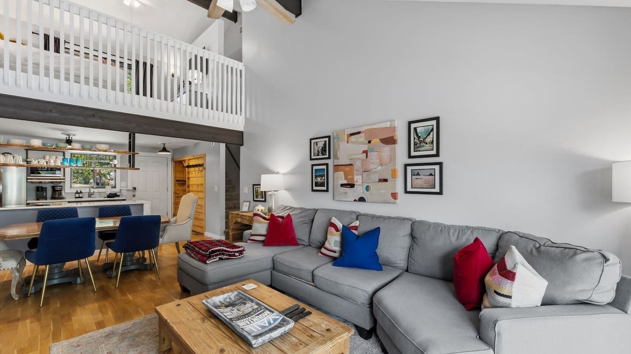 Photo of Livingroom in Eagle-Vail