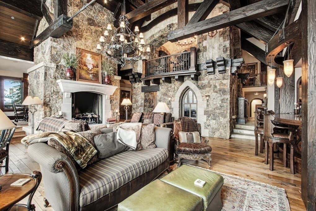Photo of Livingroom in Beaver Creek