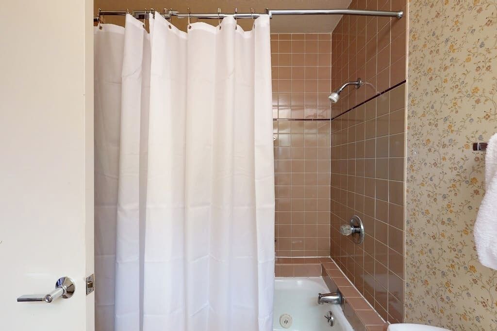 Photo of Bathroom in Copper Mountain Village