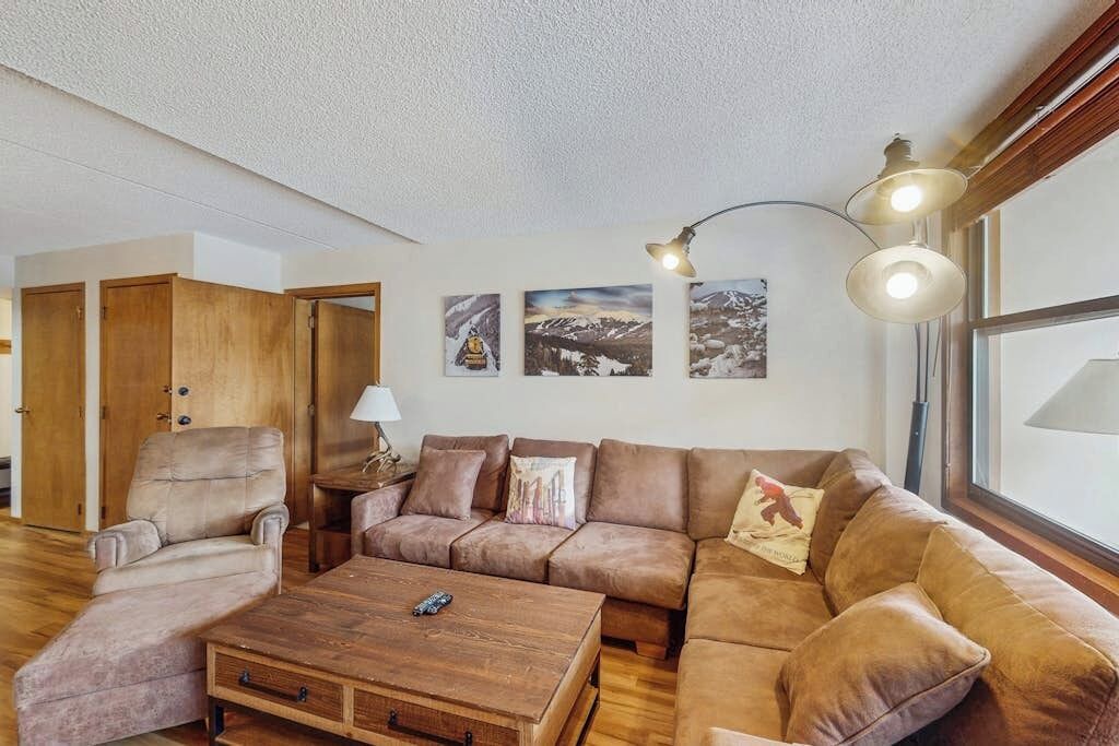 Photo of Livingroom in Copper Mountain Village