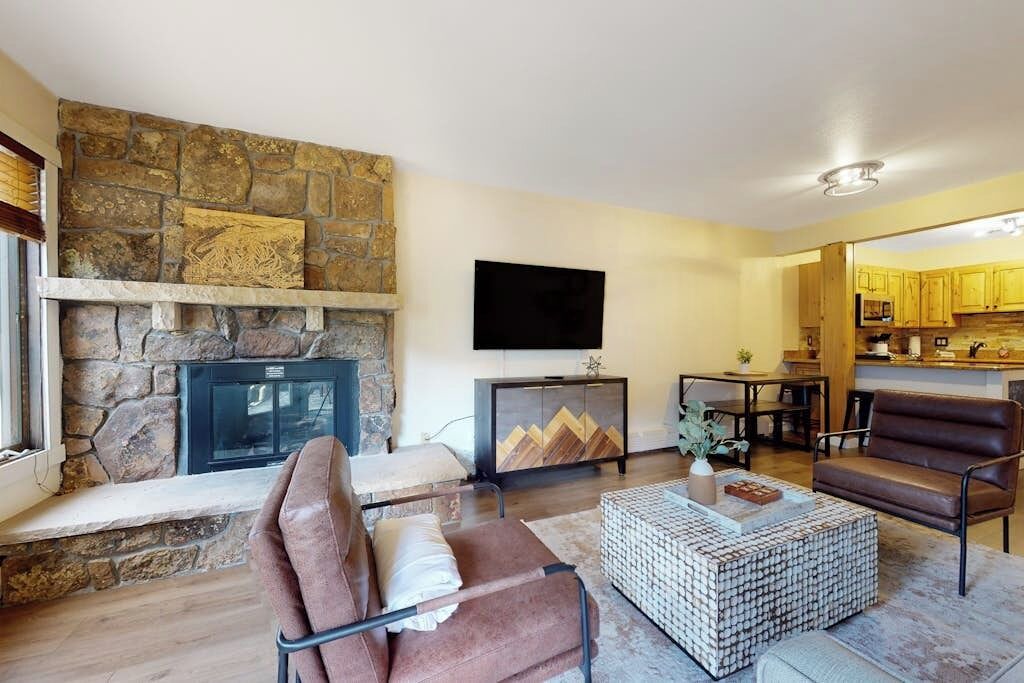 Photo of Livingroom in Copper Mountain Village