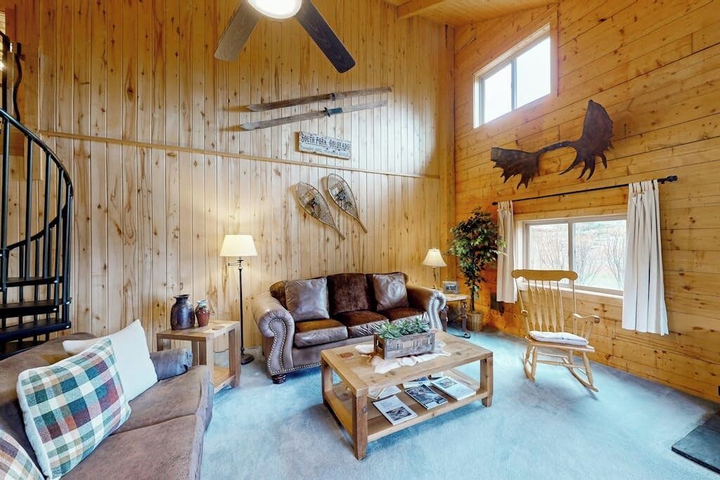 Photo of Livingroom in South Fork