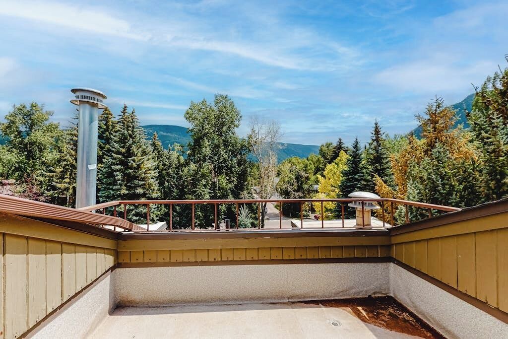 Photo of Outdoor in West End