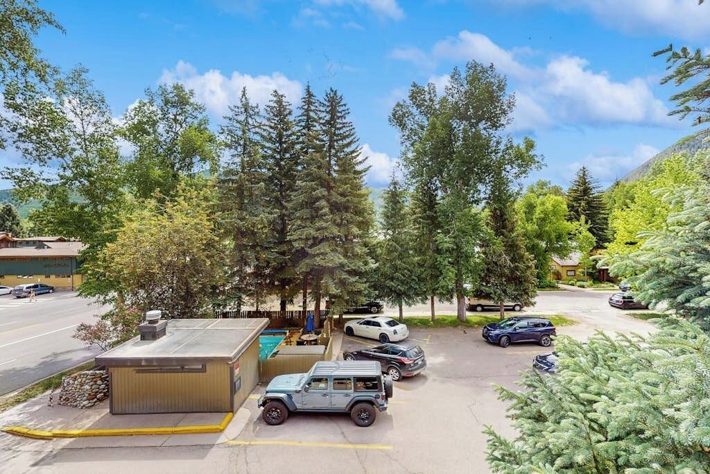 Photo of Outdoor in West End