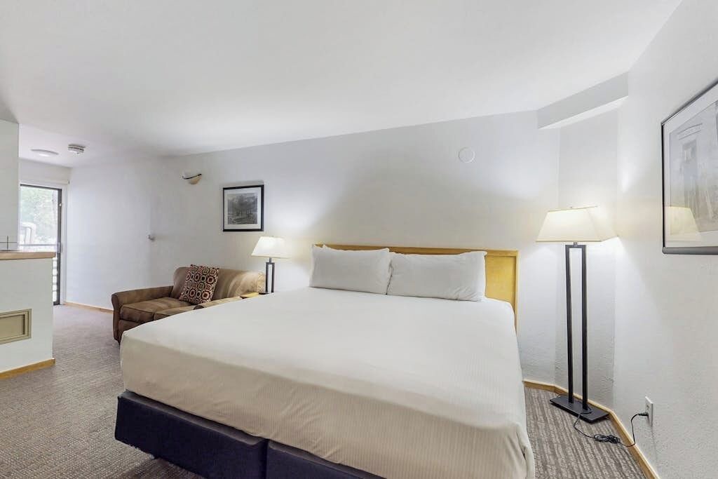 Photo of Bedroom in West End