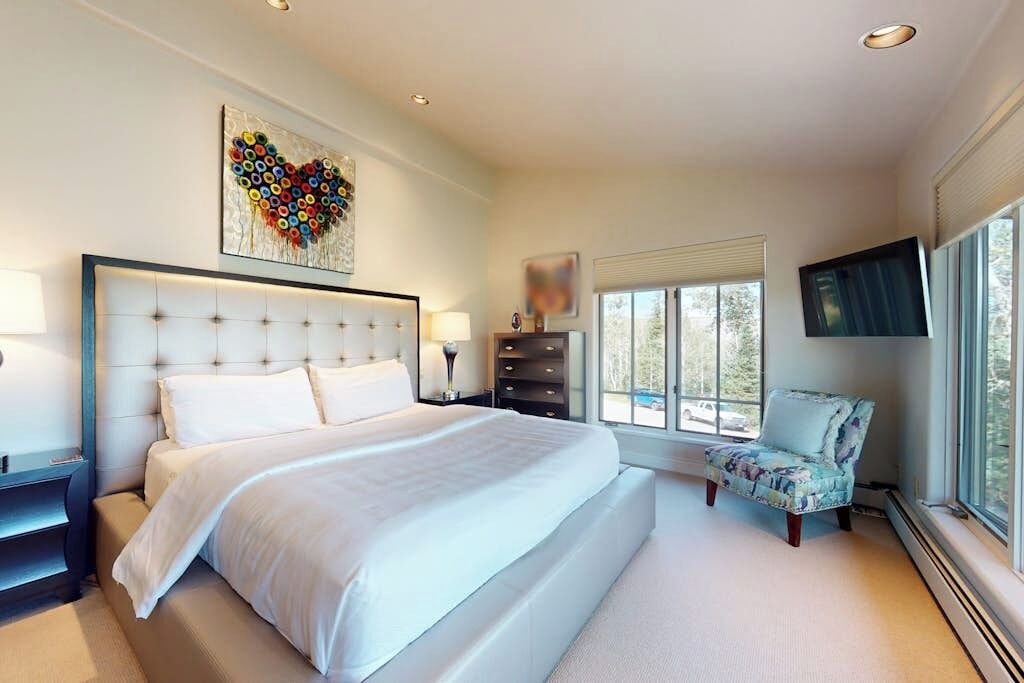 Photo of Bedroom in Snowmass Village